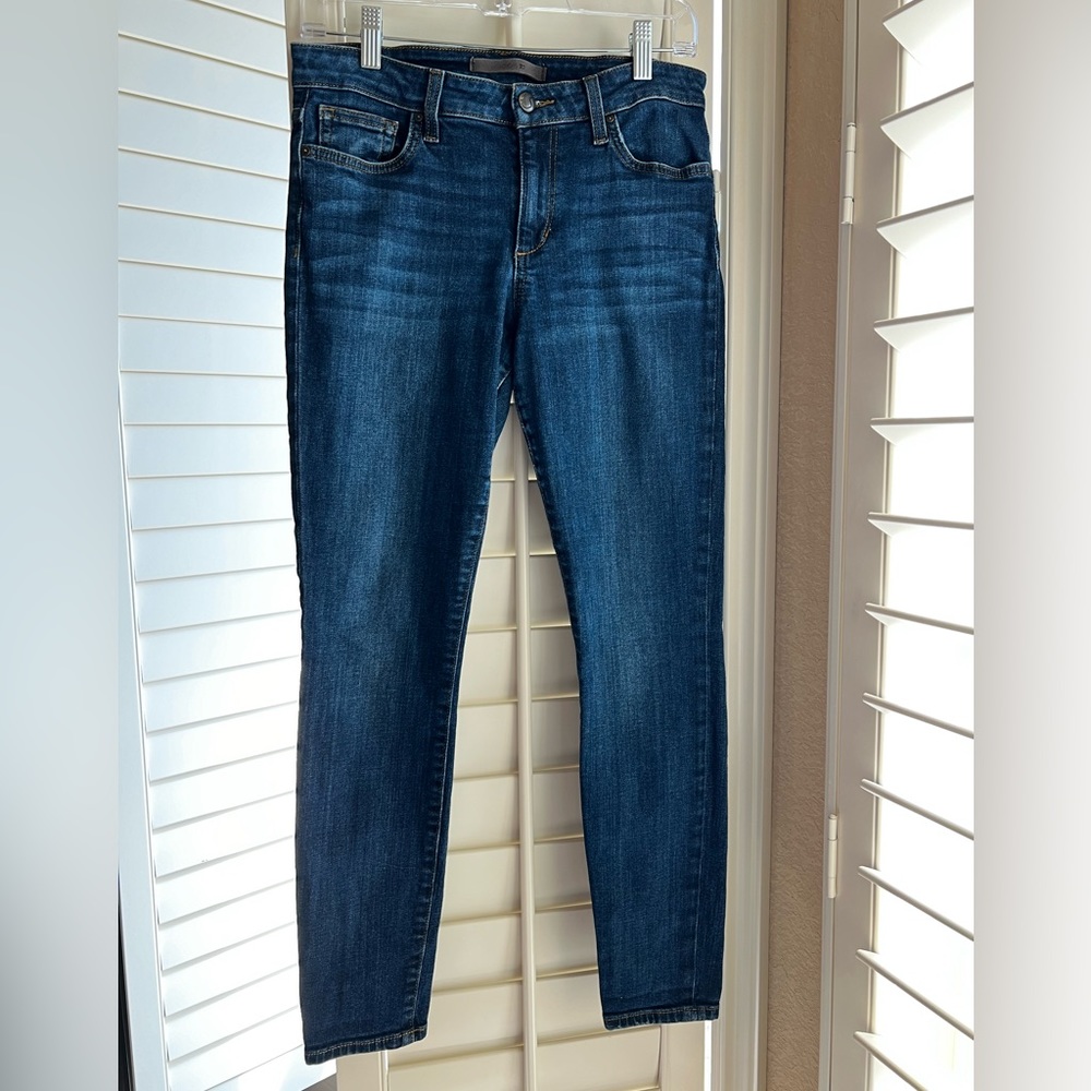 Joe’s Jeans Skinny Ankle denim casual contemporary designer jeans medium dark